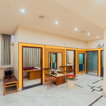 The Piccadily Hotel Lucknow Ngoại thất bức ảnh