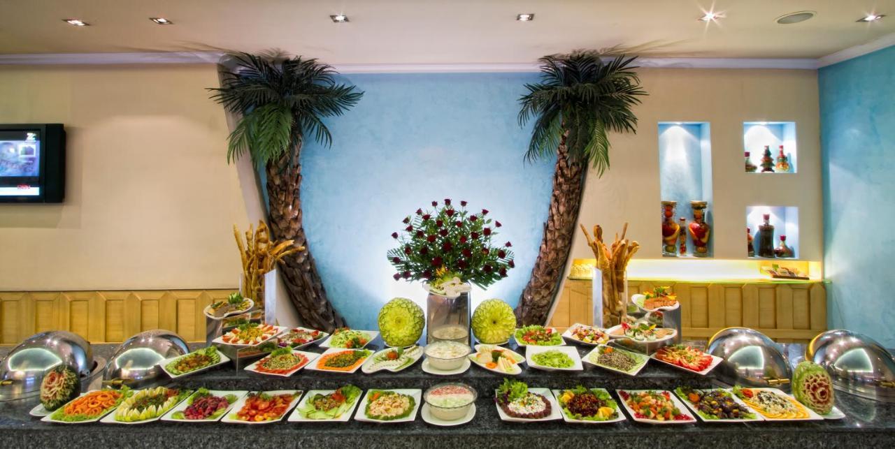 The Piccadily Hotel Lucknow Ngoại thất bức ảnh
