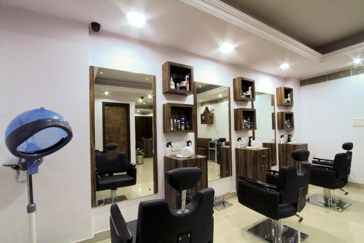 The Piccadily Hotel Lucknow Ngoại thất bức ảnh