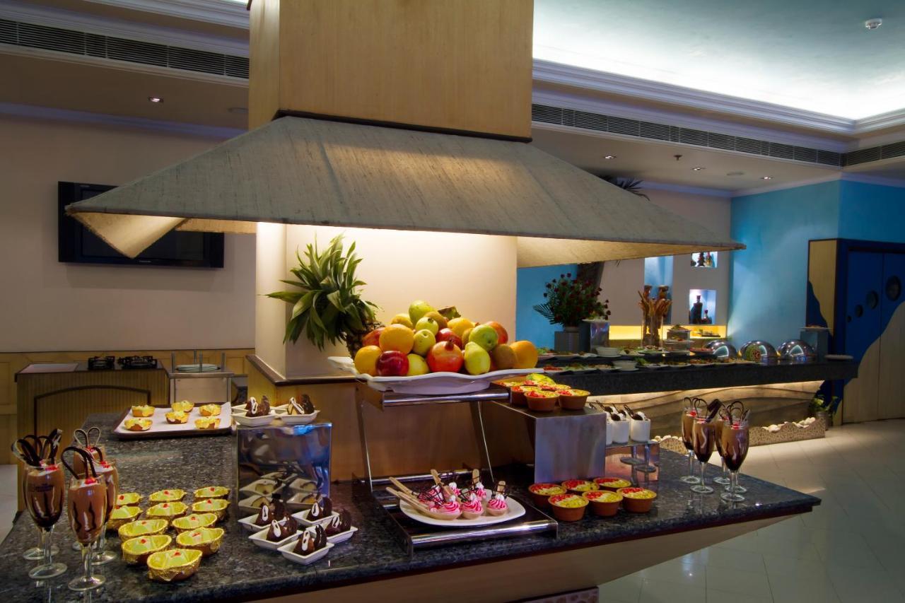 The Piccadily Hotel Lucknow Ngoại thất bức ảnh