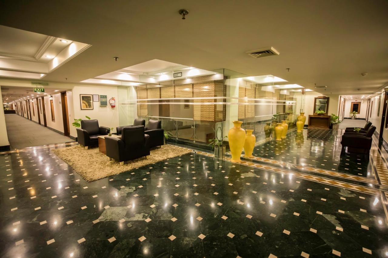 The Piccadily Hotel Lucknow Ngoại thất bức ảnh